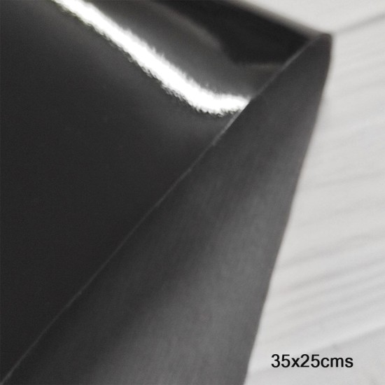 Lamina de Charol Suave (35x25cms) - Negro Lamina de Charol Suave (35x25cms) - Negro
