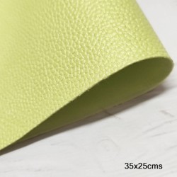 Lamina de Cuerina Lichi Metalizado (35x25cms) - Limoncello Met Lamina de Cuerina Lichi Metalizado (35x25cms) - Limoncello Met