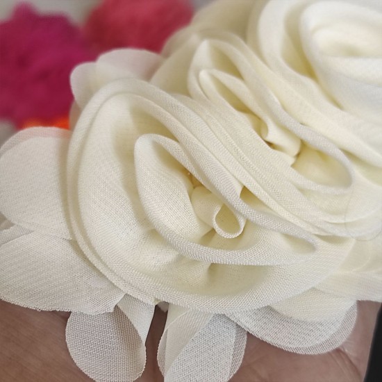 Flor Triple de Chifon (14x8cms)