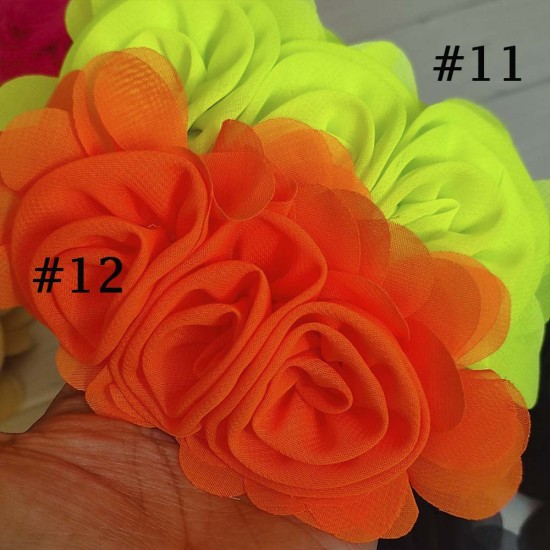 Flor Triple de Chifon (14x8cms)